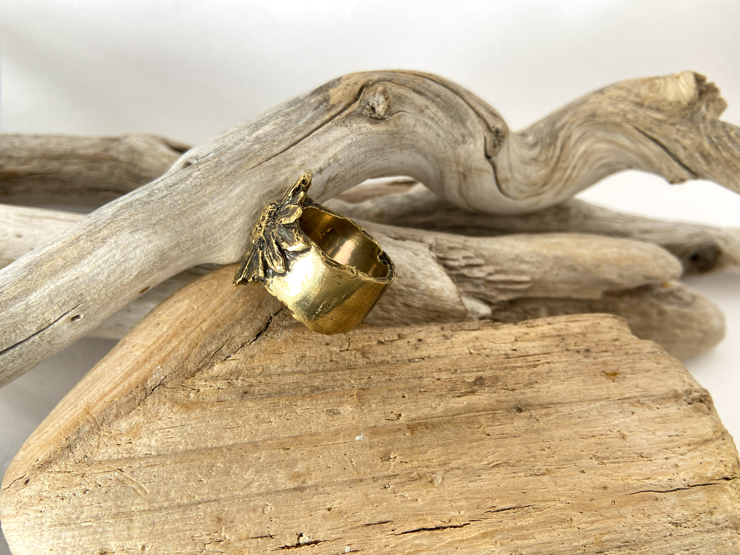 Beach flower ring