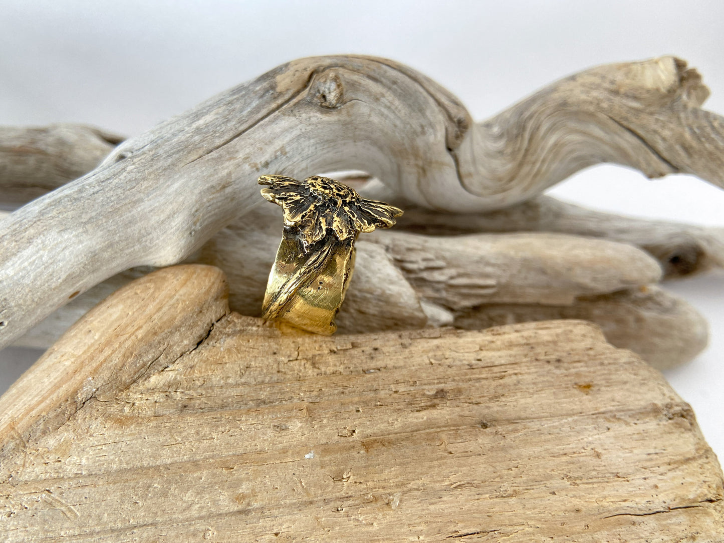 Beach flower ring
